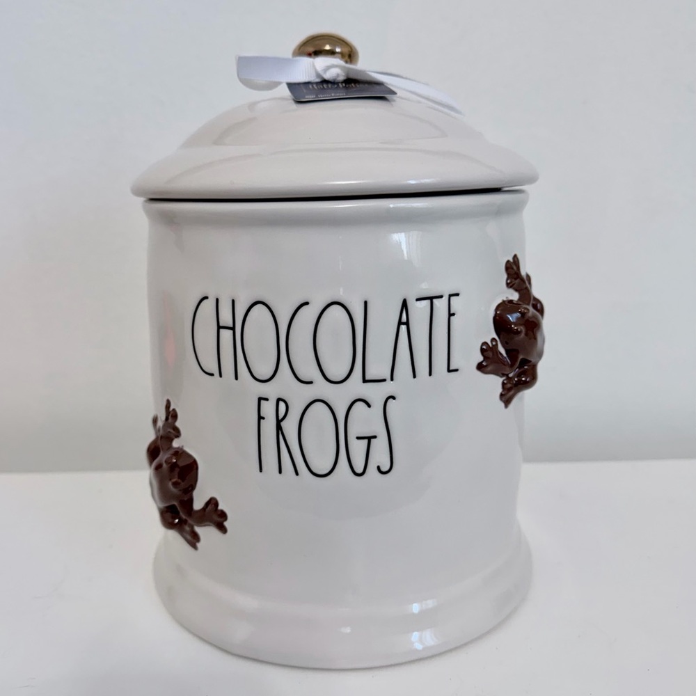 NWT Harry Potter Rae Dunn Chocolate Frogs Cookie Jar - Harry Potter Collection